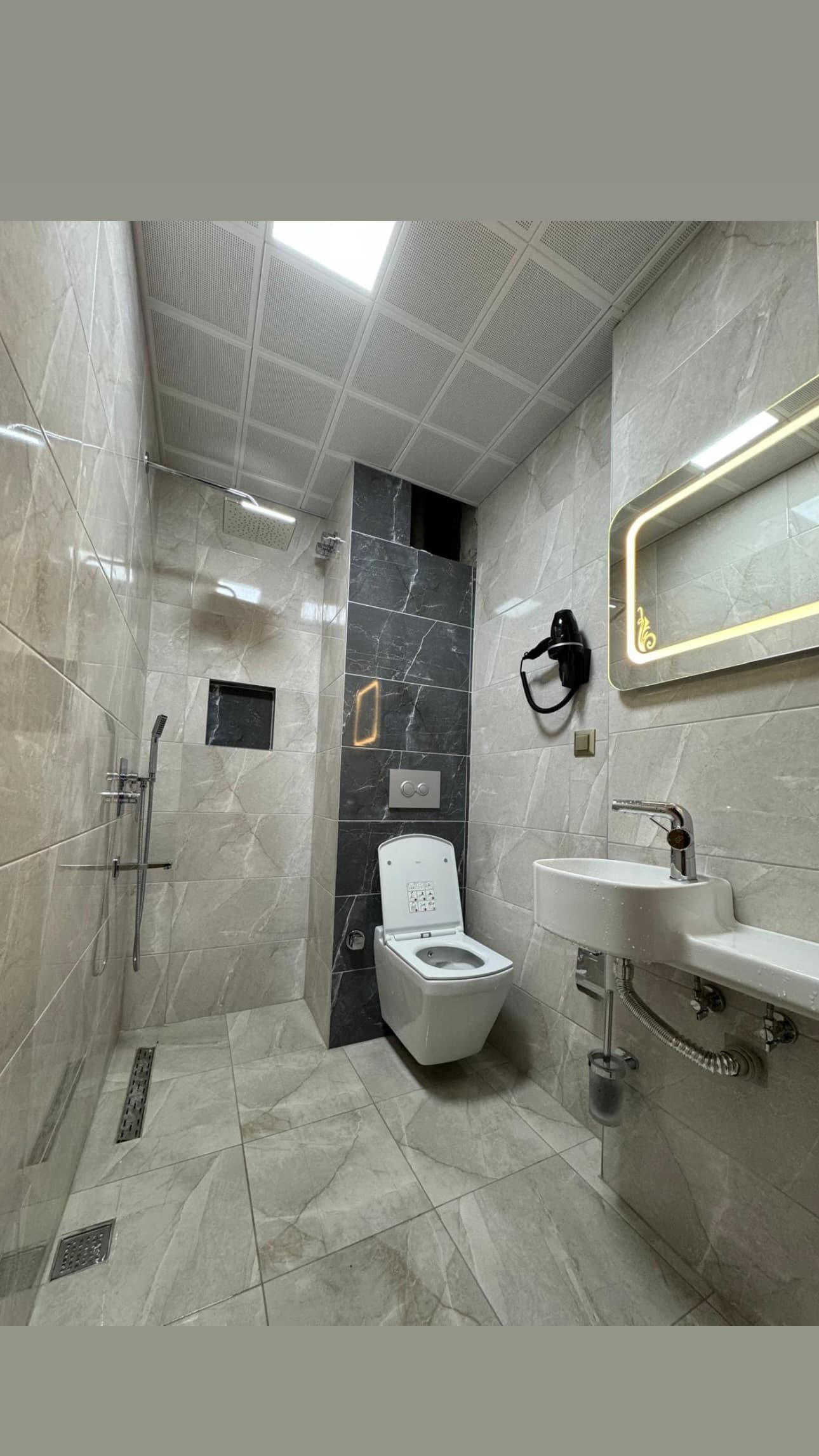 Modern banyo dekorasyonu ve tadilat sonrası tasarım