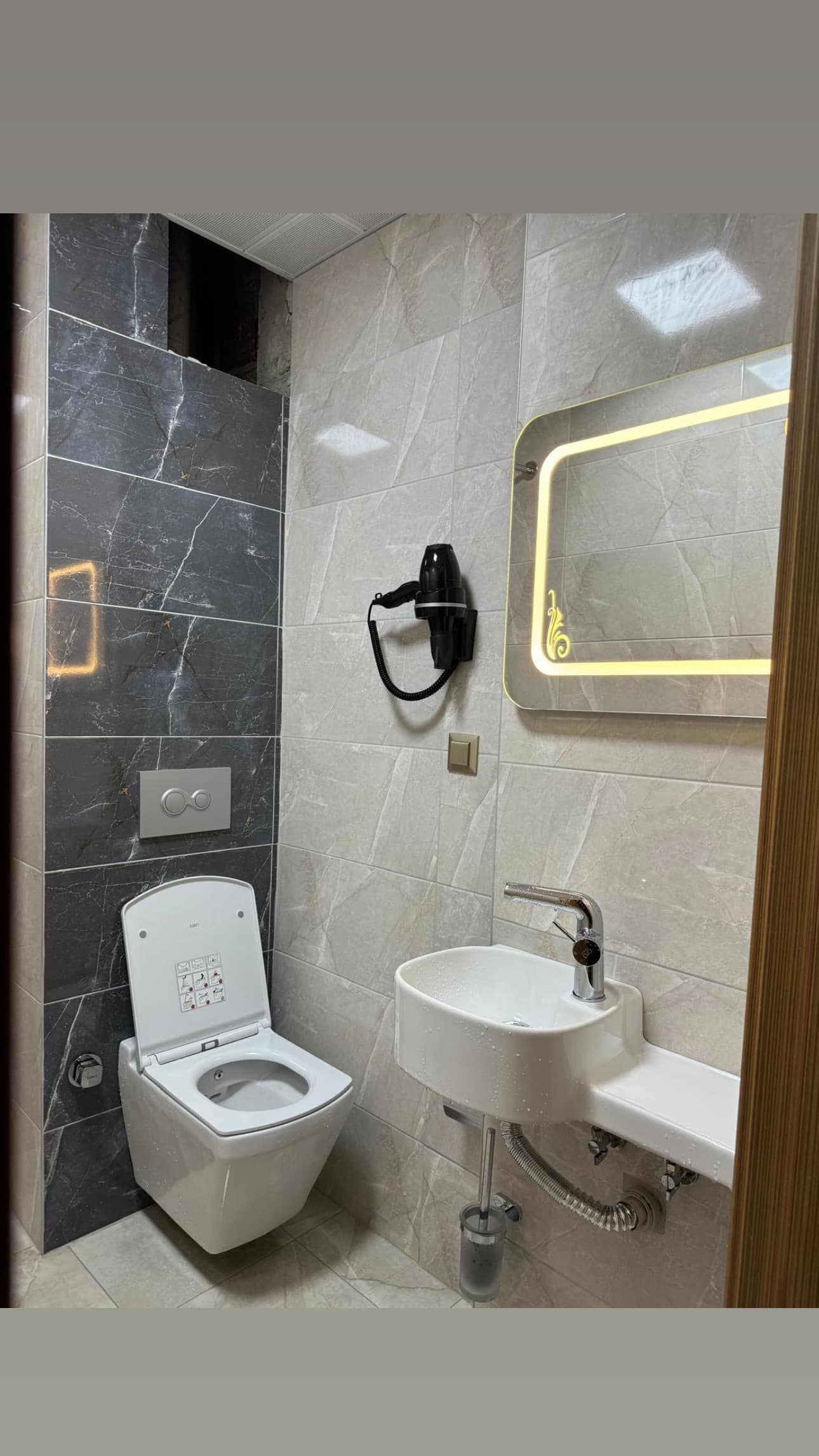 Banyo tadilatı ve modern seramik döşeme